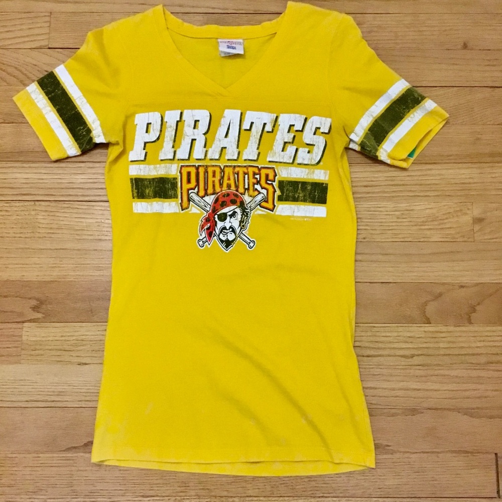 Women Genuine Merchandise Pirates T-shirt